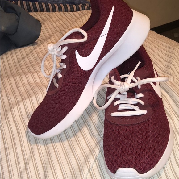 Nike shoes - Picture 5 of 5